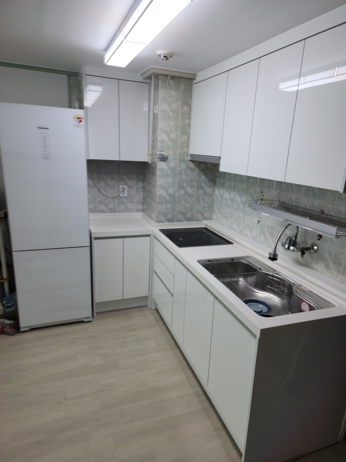 2040601309_1KntyYZj_bfabc88c19e95143a4ea1a1c3b37a86dc10a9309.jpg 이미지크게보기