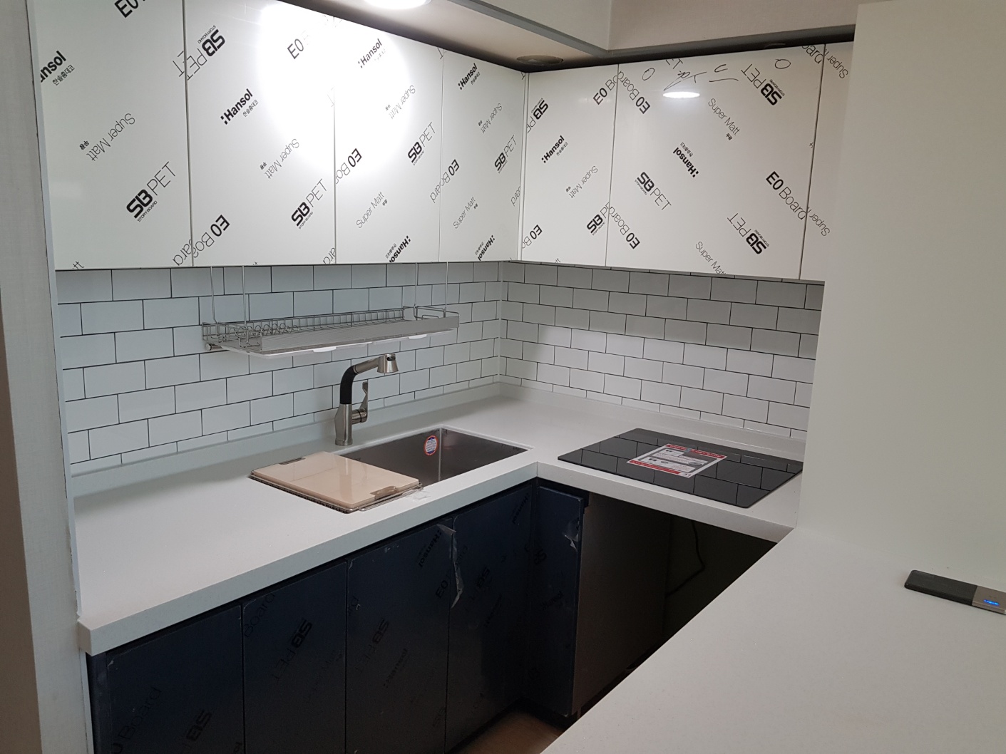 2040601309_FxM3VdHq_aa3cd19b920b26e084bfa370ae736d4af21be8d8.jpg 이미지크게보기