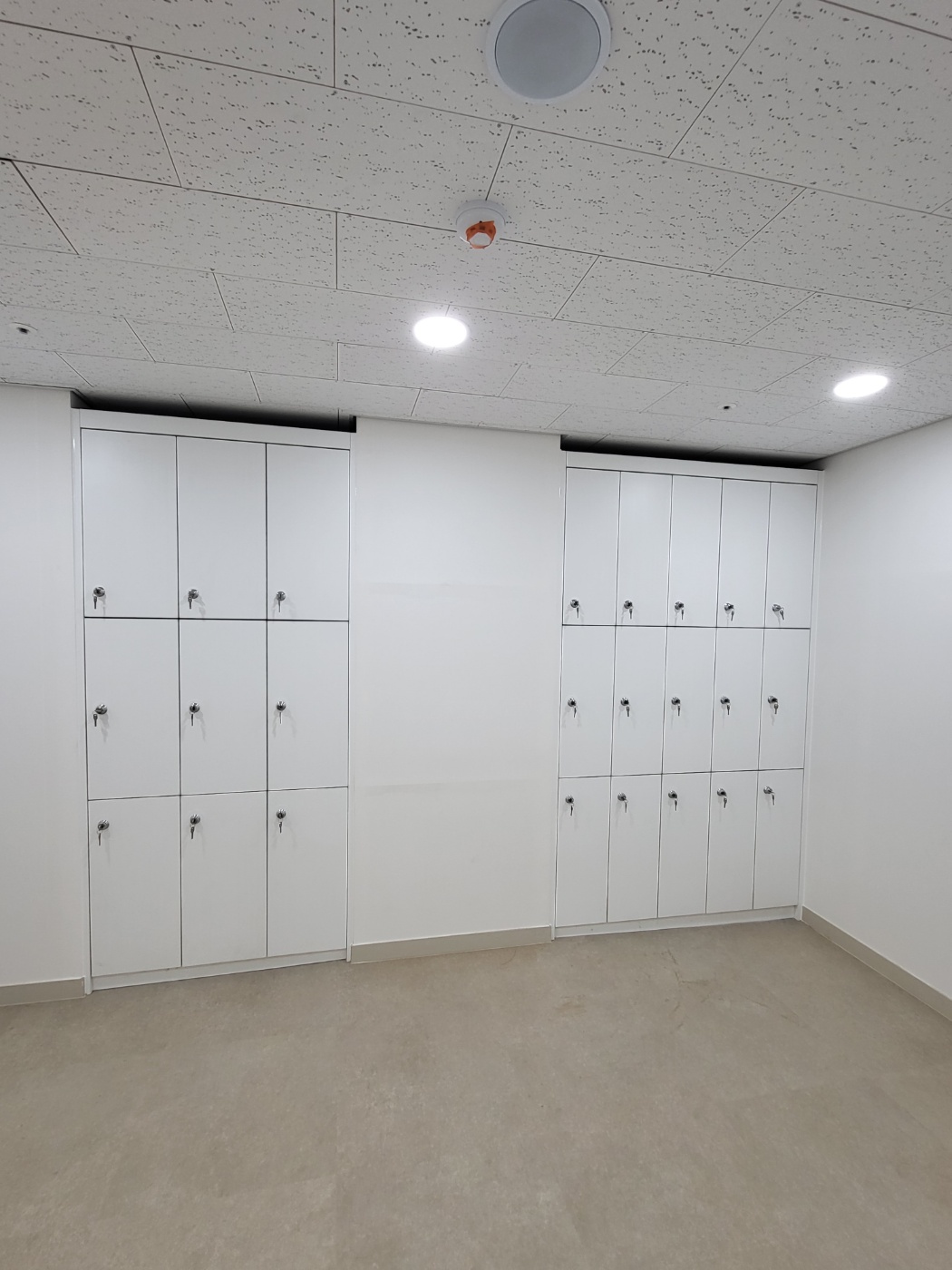 2040601309_JVTdLvYx_a0d0ec05885eb4d643f5be36cdedd1fe881f94be.jpg 이미지크게보기