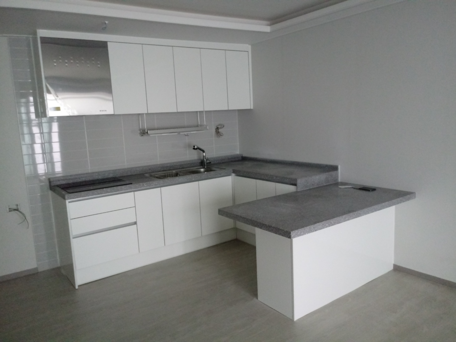 2040601309_MZeoFN81_de08a748fc258e2819de88583ff7f6686b5fd832.jpg 이미지크게보기