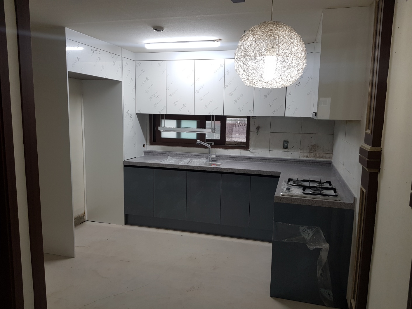 2040601309_XrgxSOVE_5dbe3f5ad6c4de676947e853d3d912f72e7d1445.jpg 이미지크게보기