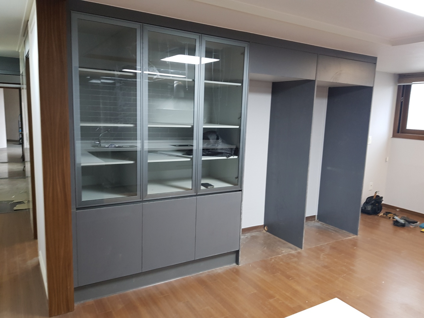 2040601309_YmcIyMC9_b45dc2c4bddf9974f6657180ee664ee76f9c8b5b.jpg 이미지크게보기