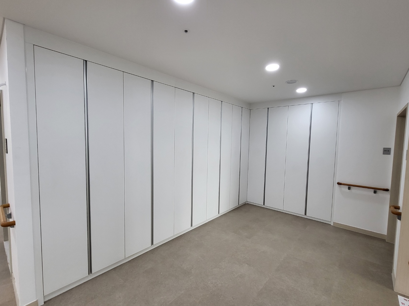 2040601309_tACfFORm_a19de1764b94942cf553c43596ded48d74ca9ed8.jpg 이미지크게보기