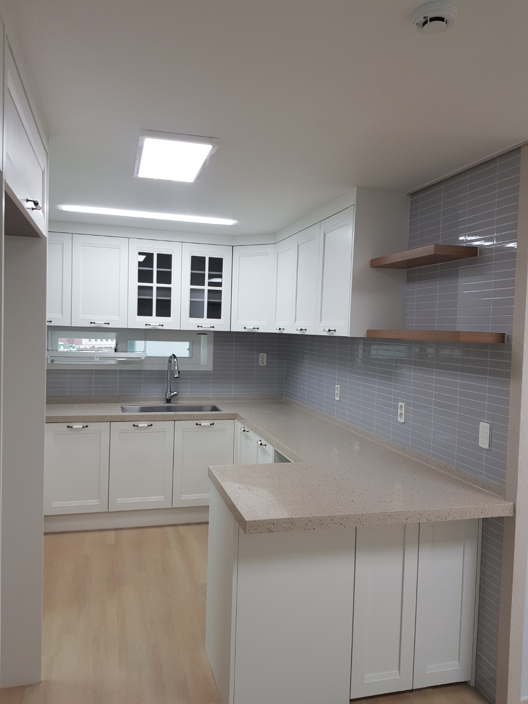 6566_copy_6577_2040601309_xtJozju1_b7226f34097c3bec1d83481169402e080c460722.jpg 이미지크게보기